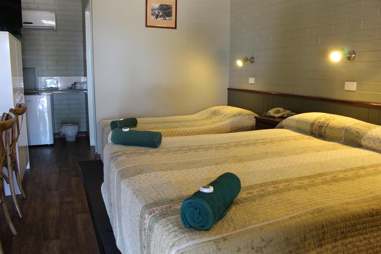 Barcaldine Country Motor Inn Exterior foto